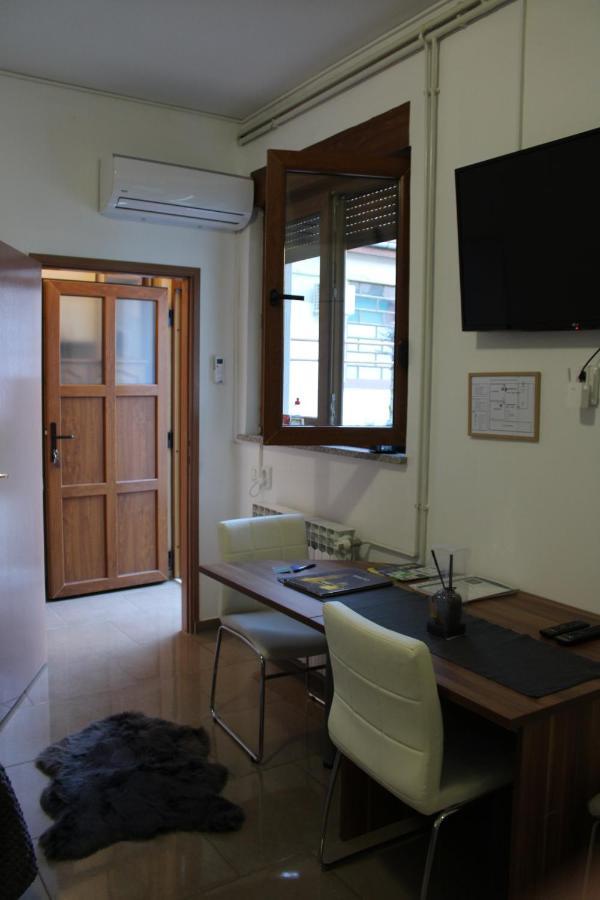Studio Apartman Hinko Dakovo Exterior photo